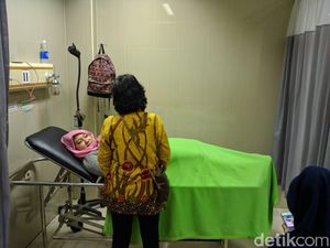 Momen Mengerikan Lilis di Gerbong 1 KRL Jakarta-Bogor yang Anjlok