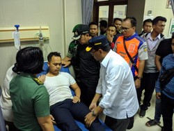 Permohonan Maaf Menhub atas KRL yang Terguling