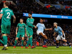 Hasil Liga Inggris: Sterling Hat-trick, City Kalahkan Watford 3-1
