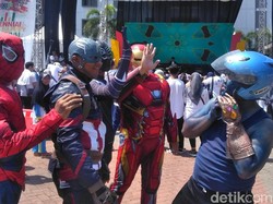 Tokoh Super Hero dan Alffy Rev di Millenial Road Safety Festival