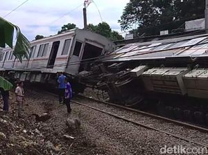 KRL Jakarta-Bogor Terguling, Menhub: Saya Prihatin dan Minta Maaf KRL Jakarta-Bogor Terguling, Menhub: Saya Prihatin dan Minta Maaf