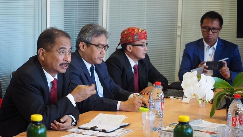 Menteri Pariwisata Arief Yahya (paling kiri) (dok Kementerian Pariwisata) Menteri Pariwisata Arief Yahya (paling kiri) (dok Kementerian Pariwisata)