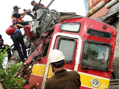 Perjuangan Petugas Evakuasi KRL Anjlok Demi Pulihnya Relasi Jakarta-Bogor