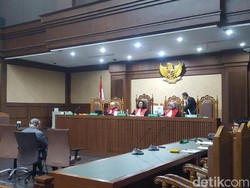 Penyuap Hakim Merry Purba Dituntut 7 Tahun Penjara