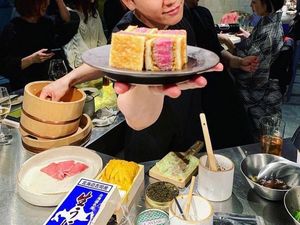 Serunya Seungri BIGBANG Saat Kulineran Bareng Teman