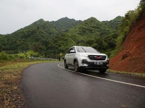 Seberapa Perkasa Wuling Almaz di Tanjakan?