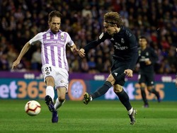 Skor 1-1 bertahan sampai turun minum. Di babak kedua, Madrid tampil makin agresif, yang membuat mereka berhasil melesakkan tiga gol tambahan. REUTERS/Sergio Perez.