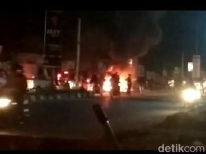 Aksi Ricuh Mahasiswa di Kendari hingga Malam, Massa Rusak Fasilitas