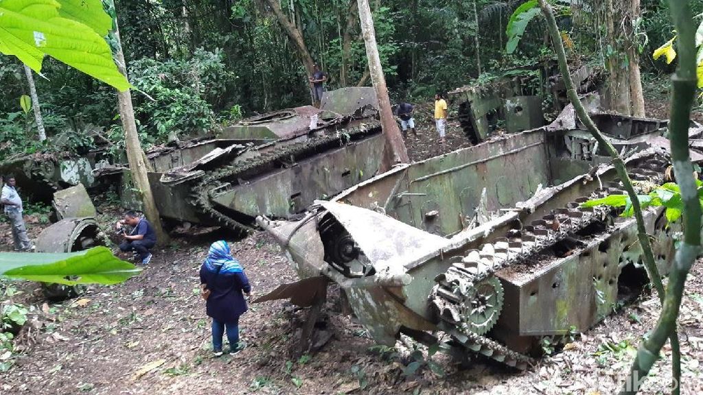 Foto: Ada Tank Perang Dunia II di Papua Barat