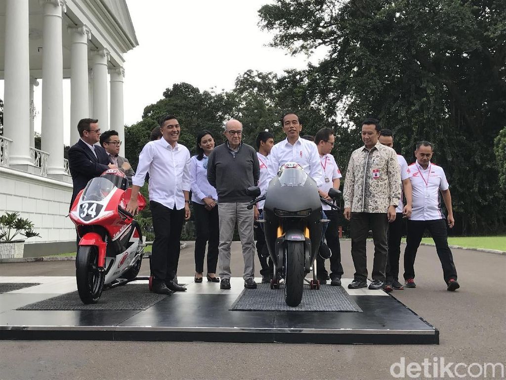 Jokowi: Sirkuit Mandalika Indah Sekali, Mepet Pantai Jokowi: Sirkuit Mandalika Indah Sekali, Mepet Pantai