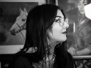 Tak Ingin Dapat Pekerjaan Normal, Wanita Ini Mentato Wajahnya