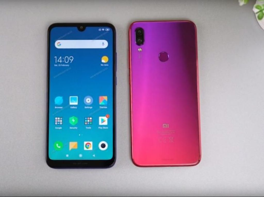 Xiaomi Pastikan Redmi 7 Meluncur Bareng Note 7 Pro Xiaomi Pastikan Redmi 7 Meluncur Bareng Note 7 Pro