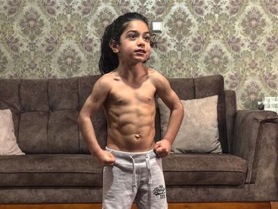 Arat Hosseini, Bocah Lima Tahun yang Bikin Geger karena Berperut Sixpack
