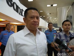 Ketua DPR Ingin Menhub Dipanggil soal KRL Jakarta-Bogor Anjlok
