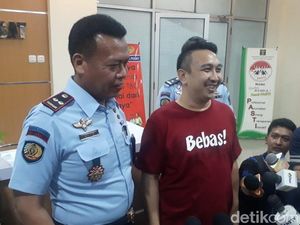 Augie Fantinus Sempatkan Main Basket Sebelum Hirup Udara Bebas Augie Fantinus Sempatkan Main Basket Sebelum Hirup Udara Bebas