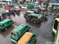 ASN Bandung Wajib Pakai Grab, Sopir Angkot: Kami Juga Mau Diperhatikan