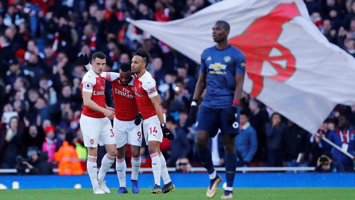 Sengit, Arsenal Ungguli MU di Babak Pertama