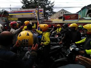 Ojol dan Opang di Wonosobo Ricuh, 1 Orang Luka Ojol dan Opang di Wonosobo Ricuh, 1 Orang Luka