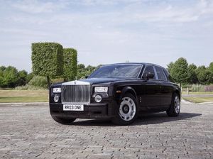 Mewah, Ini Lho Mobil Pengantin Syahreino