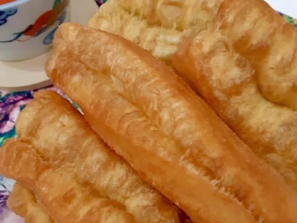 Yuk, Jajan Cakue Renyah Buat Teman Ngopi Sore!