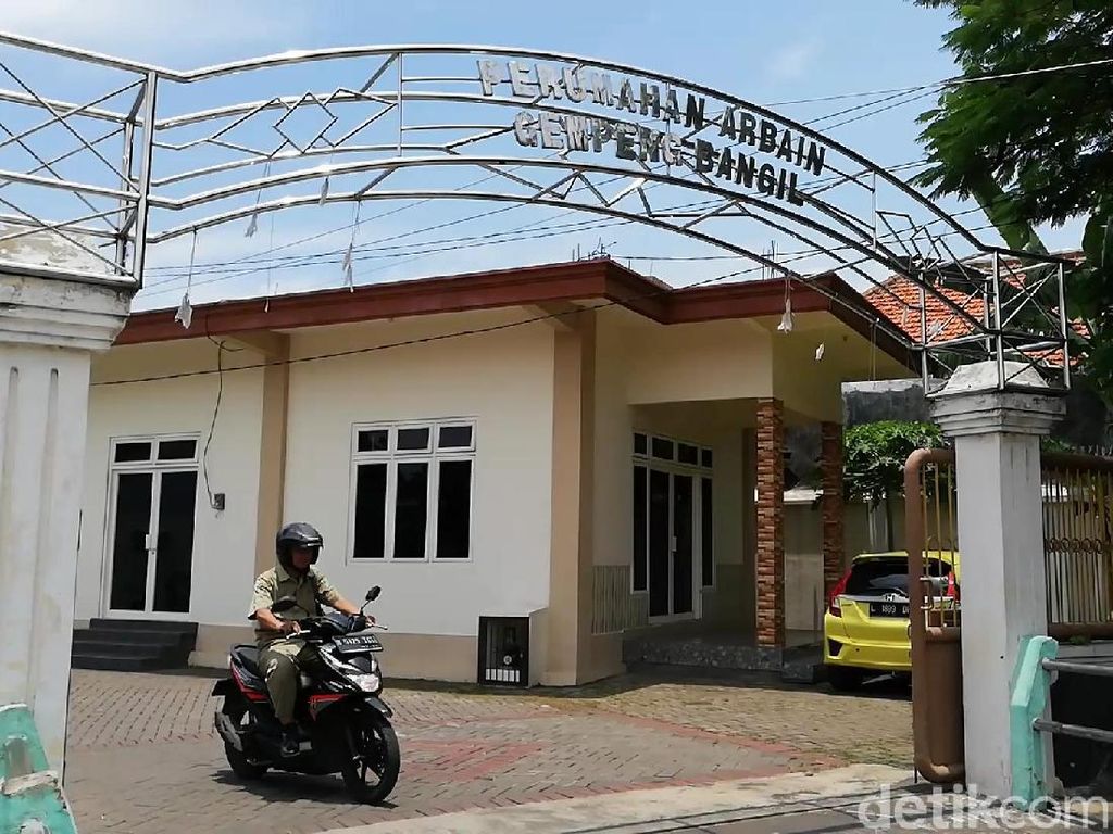Kebaikan Saudagar Kaya Terwujud dalam Kampung Janda Kebaikan Saudagar Kaya Terwujud dalam Kampung Janda