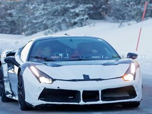 Mobil Hybrid Ferrari V6 Tertangkap Kamera Dites Di Jalanan
