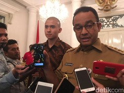 Anies akan Integrasikan Aplikasi Izin Berusaha Pusat dan Daerah