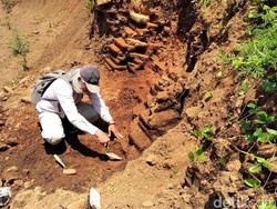 Tim Arkeolog Mulai Ekskavasi Situs di Tengah Tol Pandaan-Malang