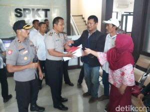 Puluhan Warga Tak Terdaftar DPT Juga Lapor Polda Jatim Puluhan Warga Tak Terdaftar DPT Juga Lapor Polda Jatim
