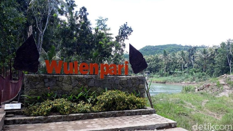 Desa Wulenpari yang bodoh tapi asyik (Pradito Rida Pertana/detikcom) Desa Wulenpari yang bodoh tapi asyik (Pradito Rida Pertana/detikcom)