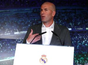 Zidane Tak Tega Lihat Madrid Berantakan