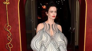 Penampilan Eva Green dengan Gaun Unik