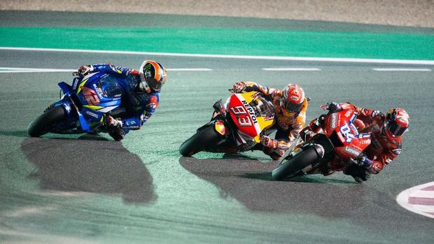 Nyaris Celaka, Rins Keluhkan Tingkah Marquez di Sirkuit