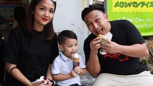 Begini Potret Augie Fantinus Saat Kulineran Bareng Keluarga