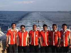 Kisah Pahlawan yang Terombang-Ambing di Laut Demi Layani Masyarakat