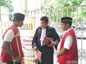 Jaksa Tuntut Begal Potong Tangan di Makassar 17 Tahun Penjara Jaksa Tuntut Begal Potong Tangan di Makassar 17 Tahun Penjara