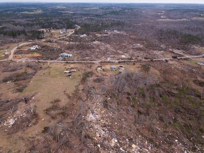 Penampakan Udara Dampak Kerusakan Tornado di AS