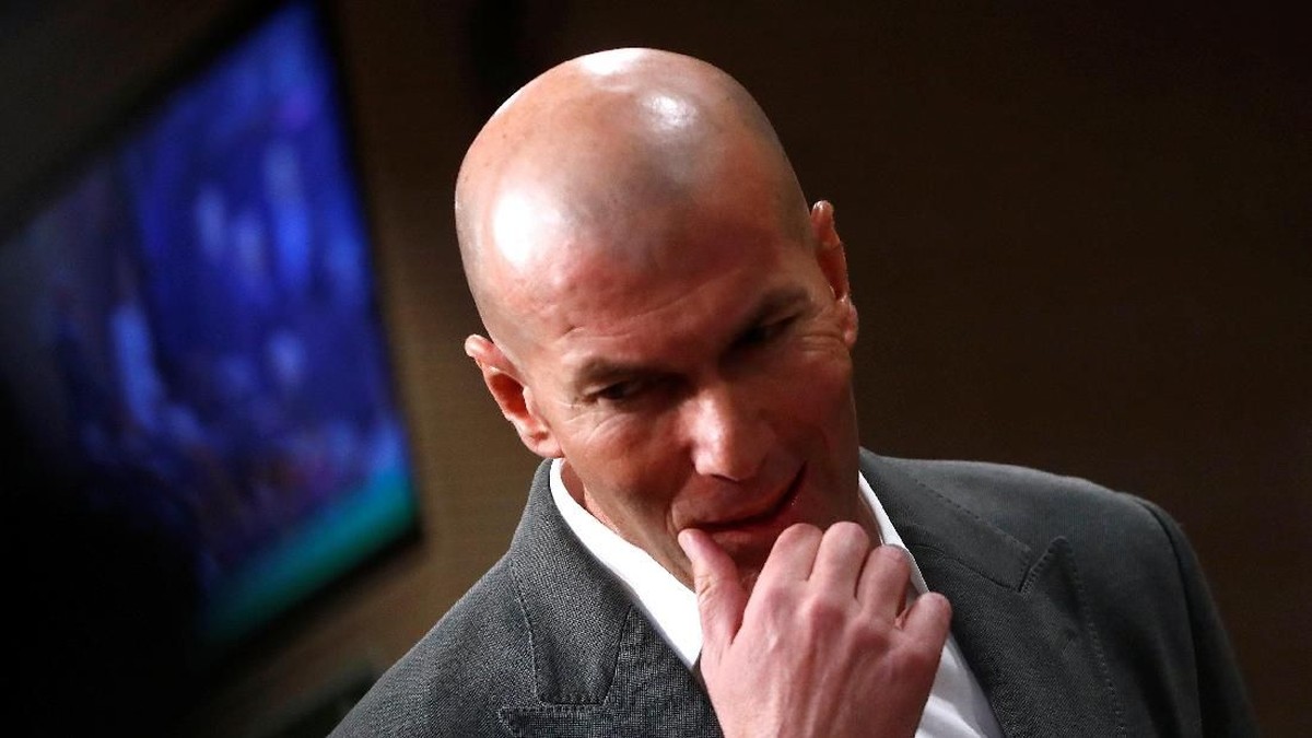 Zinedine Zidane kabarnya cuma digaji separuh dari bayaran Diego Simeone. (Foto: Susana Vera/REUTERS)