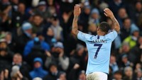 Raheem Sterling menjadi pahlawan City usai mencetak hat-trick ke gawang Watford. Konsistensi Sterling di musim ini membuat dia dijagokan untuk memenangi Pemain Terbaik PFA musim ini. Foto: Getty Images