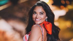 Potret Model Victorias Secret yang Banjir Hujatan Usai Foto Tanpa Busana