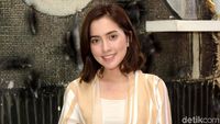 Terpikat Senyum Manis Wendy Wilson