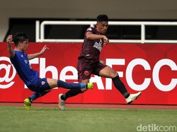 Berlaga di Stadion Pakansari, Cibinong, Jawa Barat, Rabu (13/3/2019), PSM langsung tampil menyerang. Agresivitas PSM berbuah manis. Mereka berhasil unggul lebih dulu pada menit ke-12.