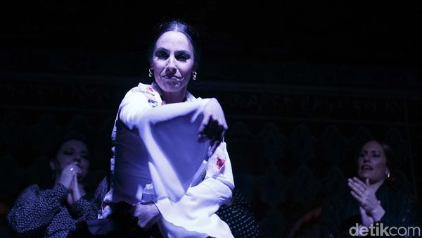 Foto: Tarian Enerjik & Bergairah dari Spanyol