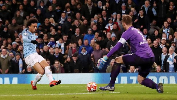 Leroy Sane menyumbang gol ketiga untuk Manchester City.
