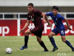 Tak ingin jauh tertinggal, tim tamu langsung membalas lewat gol yang dibuat oleh Kazuo Homma di menit ke-14.