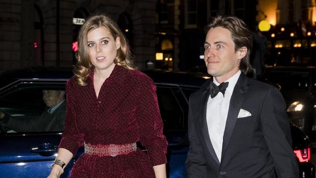 LONDON, ENGLAND - MARCH 12: Princess Beatrice and Edoardo Mapelli Mozzi attend the Portrait Gala at National Portrait Gallery on March 12, 2019 in London, England. (Photo by Tristan Fewings/Getty Images)