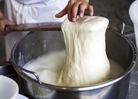 Tak Semua Keju Mozzarella yang Dijual di Pasaran Itu Asli