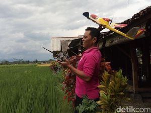 Pesawat Styrofoam Bekas Asal Banjarnegara Laris Dijual ke Malaysia Pesawat Styrofoam Bekas Asal Banjarnegara Laris Dijual ke Malaysia