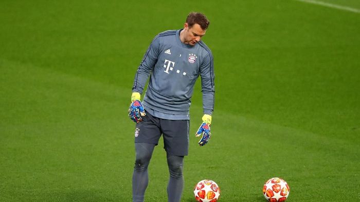 Manuel Neuer diklaim membuka kemungkinan untuk meninggalkan Bayern Munich (Foto: Clive Brunskill/Getty Images) Manuel Neuer diklaim membuka kemungkinan untuk meninggalkan Bayern Munich (Foto: Clive Brunskill/Getty Images)
