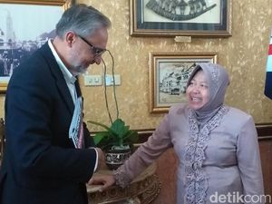 Inggris dan Surabaya akan Kerjasama Soal Bus Terbaru Kurangi Emisi Inggris dan Surabaya akan Kerjasama Soal Bus Terbaru Kurangi Emisi